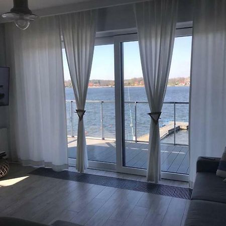 Apartament Z Widokiem Na Jezioro Apartment Ридзево Екстериор снимка